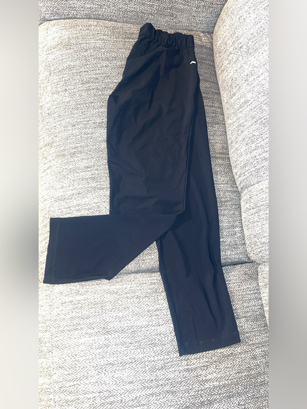 Women’s Vuori Black Performance Pants with Logo Tab